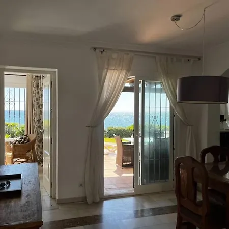 Vista Al Mar *